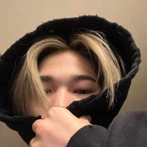 Meet your Posher, Kira